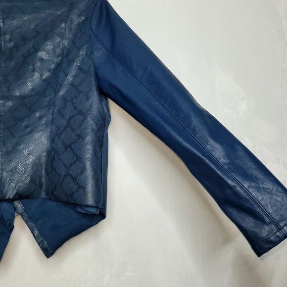 Blank NYC Sharona Snake Print Jacket Size Small - Picture 14 of 14